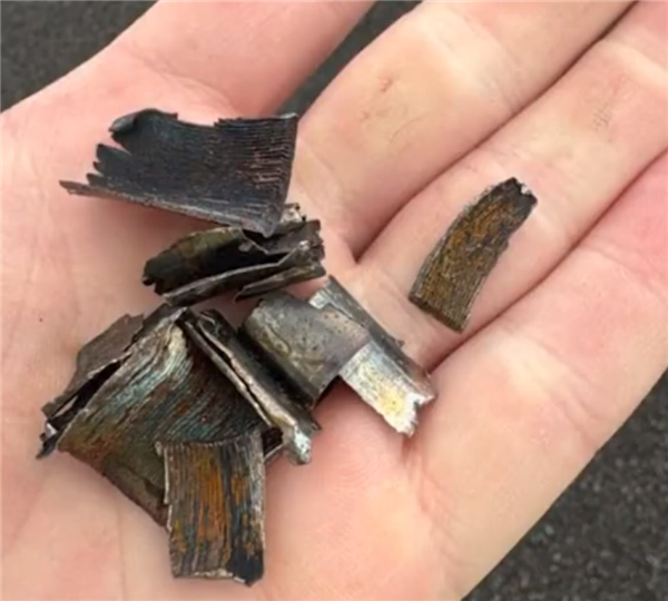 澳大利亚最繁忙高速公路上数百辆车轮胎被扎：致交通瘫痪