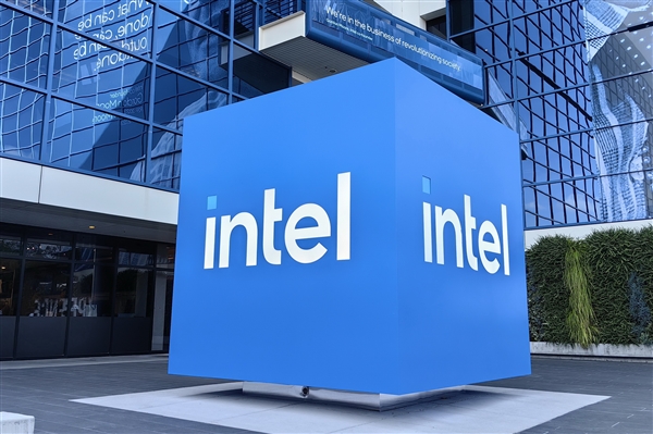Intel：力争2030年成为全球第二大晶圆代工厂 2027年量产14A说到做到