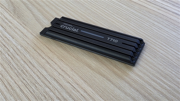英睿达宣布PCIe 5.0 SSD T710：读取高达14.9GB/s 其他弱点