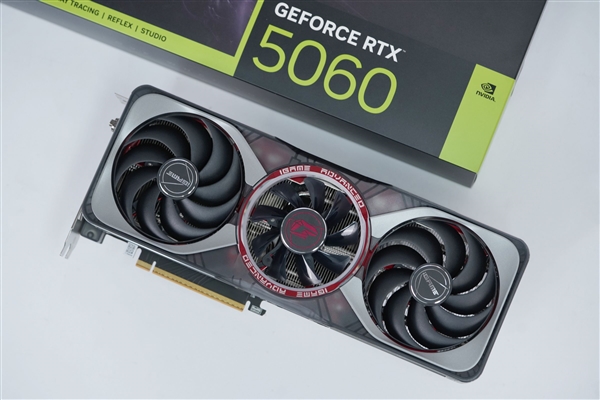 再续引力之环！七彩虹iGame RTX 5060 Adavanced OC显卡图赏